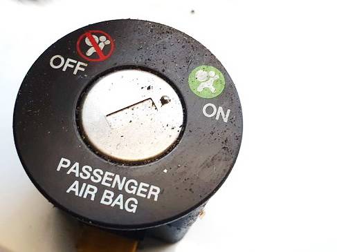 Hyundai Getz 2007 AIRBAG (SRS) isjungimo - ijungimo  mygtukas
