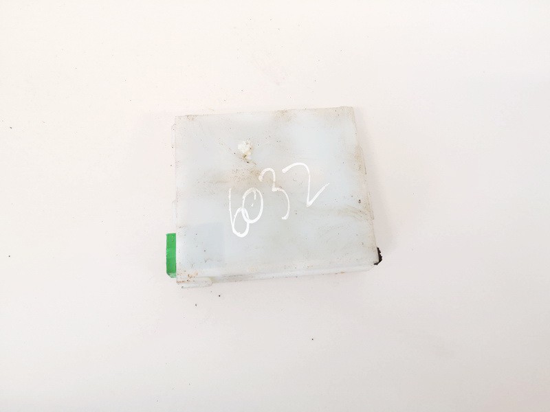 30775419 Toyota Yaris 2002 Moduł alarmu - Thumbnail 2