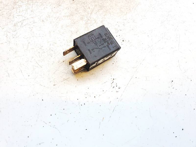 8Z0951253 Skoda Octavia 2000 Relay module - Thumbnail 3