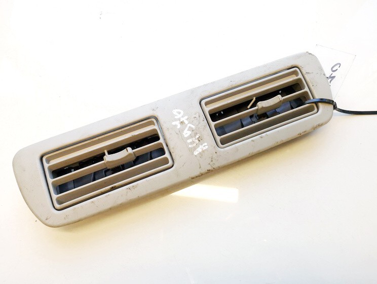 LC7361810 Mazda MPV 2003 Dash Vent (Air Vent Grille)