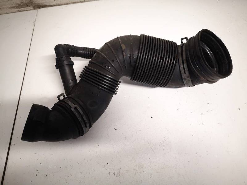 3C0129654P Volkswagen Passat 2005 Douille Filtre à Air Aspiration