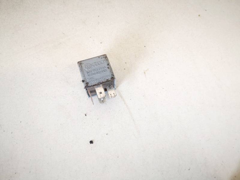 8D0951253A Volkswagen Passat 2000 Relay module - Thumbnail 2
