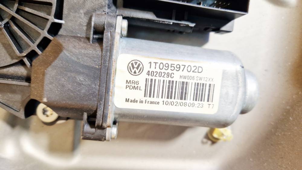 1T0959702D Skoda Octavia 2008 Window Motor - FRONT RIGHT - Thumbnail 2