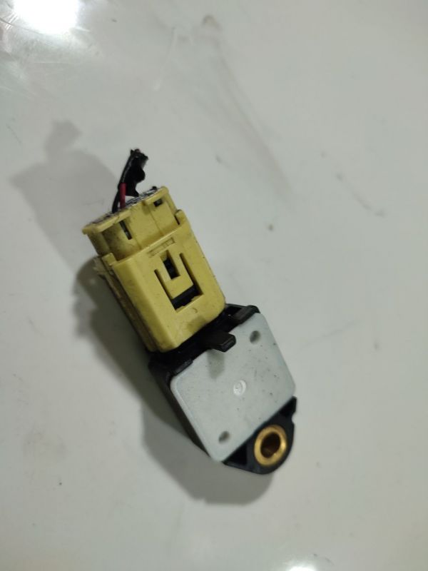 898310D010 Toyota Yaris 2007 Srs Airbag crash sensor