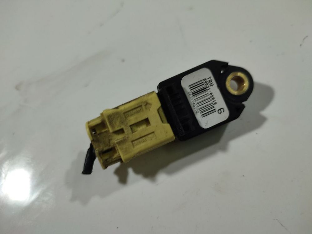 898310D010 Toyota Yaris 2007 Srs Airbag crash sensor - Thumbnail 3