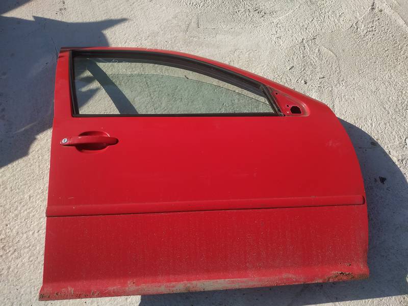 RAUDONOS Volkswagen Golf 1999 Doors - FRONT RIGHT