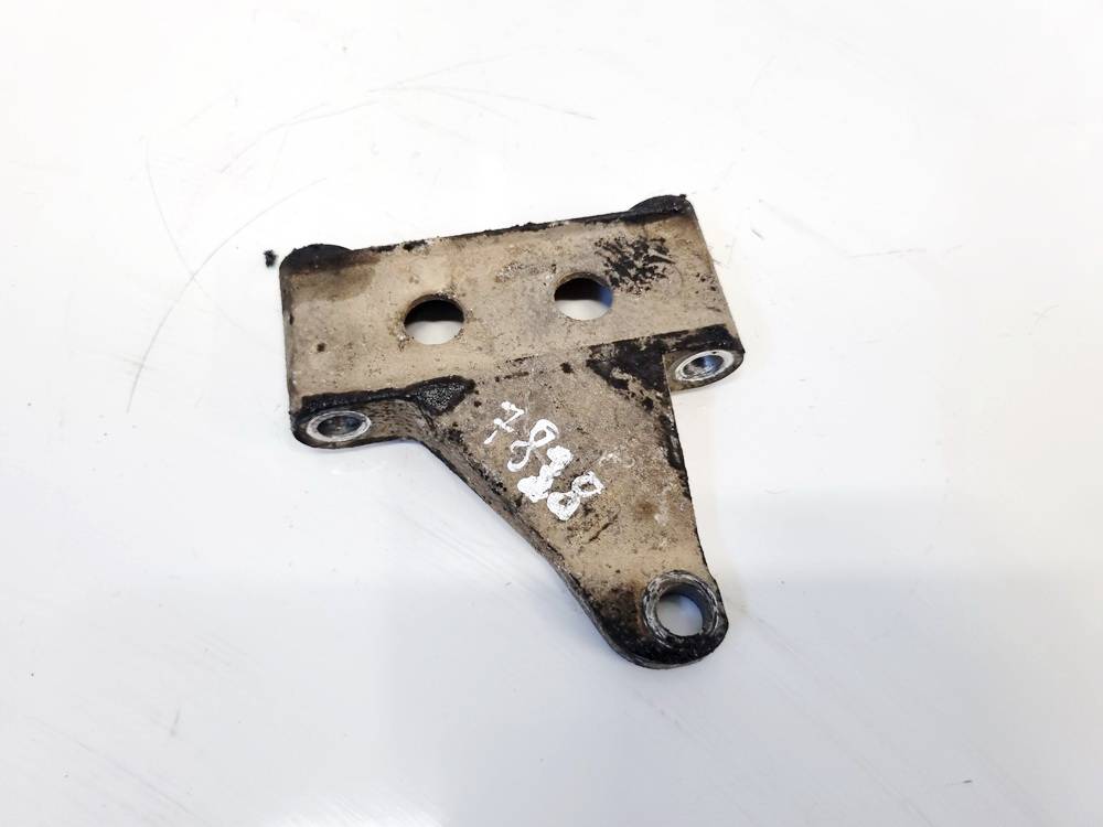 Subaru Forester 2000 Ātrumkārbas kronšteins