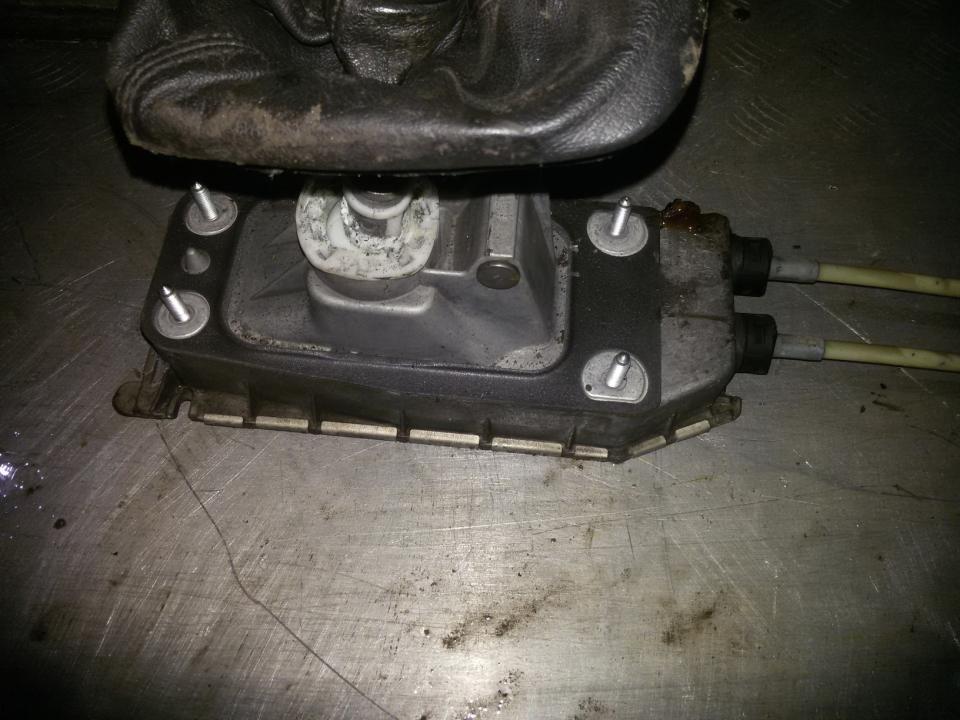 6Q0711061E Skoda Fabia 2007 Gearshift Lever Mechanical (GEAR SELECTOR UNIT)