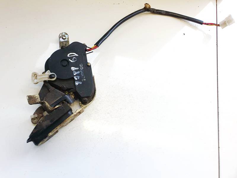 980801 Mazda 626 1998 Zamek drzwi - TYLNE PRAWE