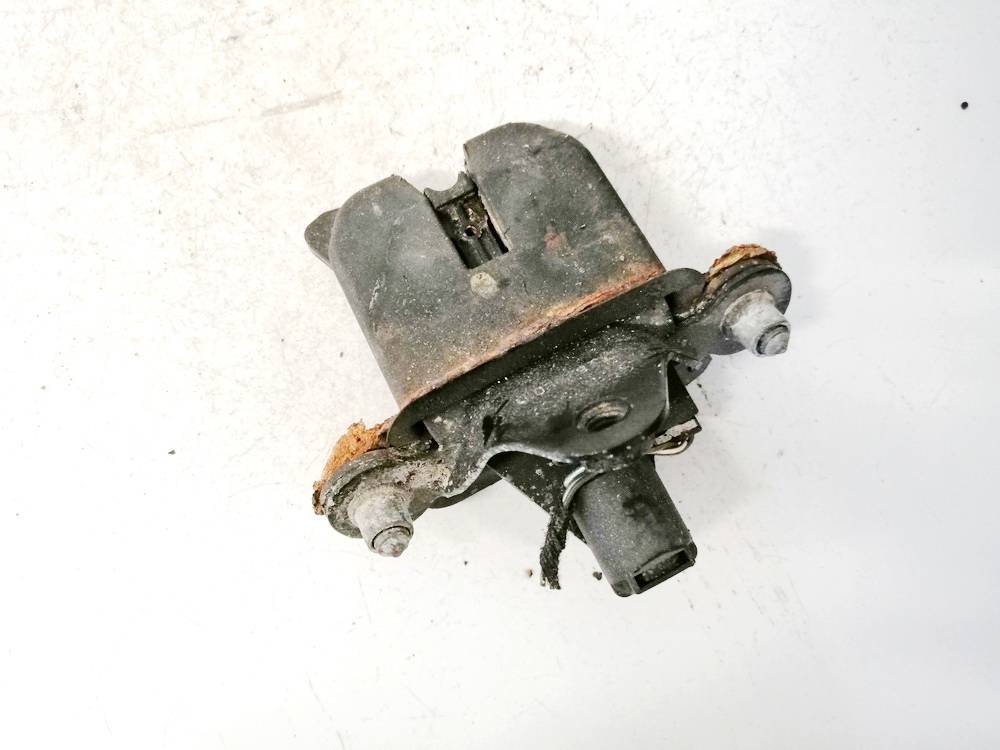 1Z5827501D Skoda Octavia 2008 Galinio Dangcio spyna G. (kapoto)