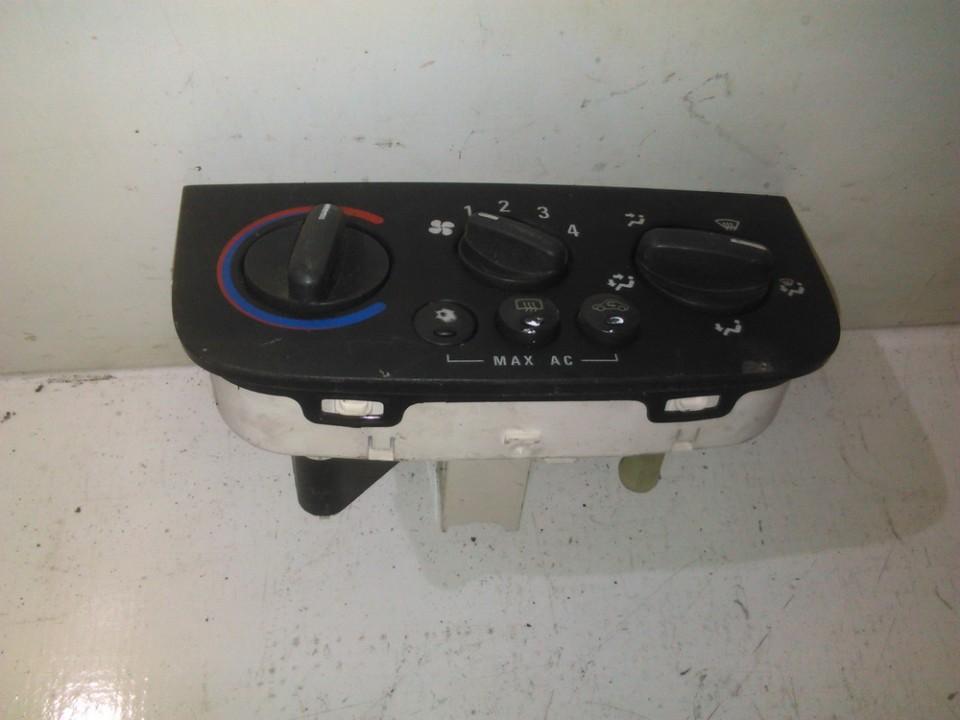 s s Climate Control Panel (heater control switches) Opel Corsa 2001 1