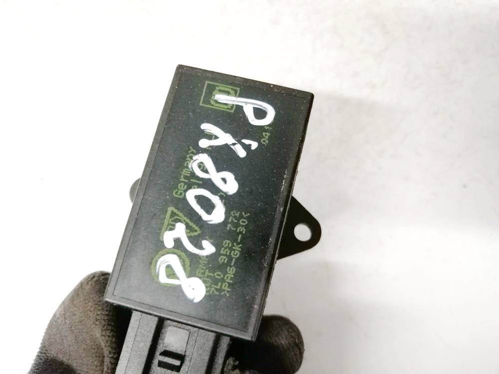 7L0959772 Volkswagen Touran 2004 Relay module - Thumbnail 3