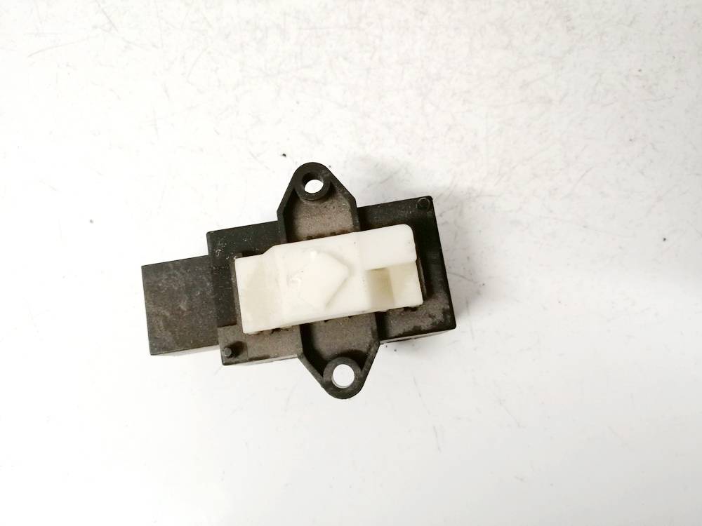 7L0959772 Volkswagen Touran 2004 Relay module - Thumbnail 2