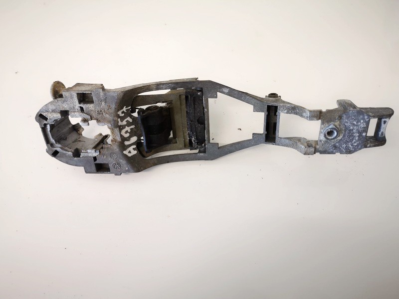 3B0837885 Seat Ibiza 2002 Door Handle Exterior - FRONT RIGHT