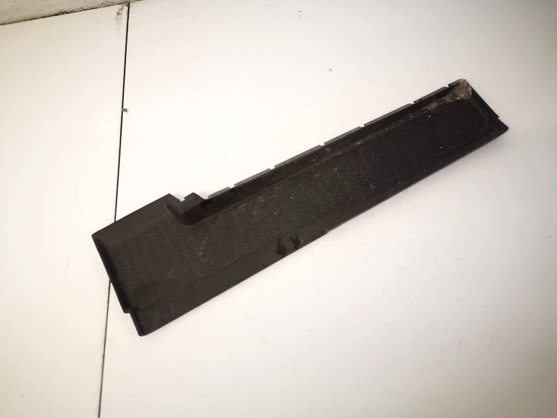 51457114098 BMW 1-Series 2005 garniture intérieure