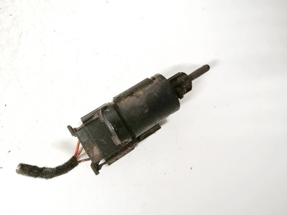 3B0945511C Seat Altea 2005 Czujnik świateł hamulca (przekaźnik-klakson) - Thumbnail 2