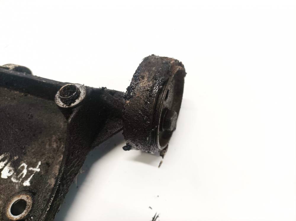 059260885F Audi A4 2003 Variklio kronsteinas ir Greiciu dezes kronsteinas - Thumbnail 2