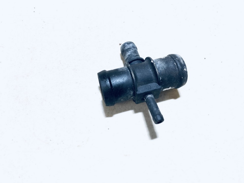 1K0121087E Volkswagen Golf 2004 Coolant Flange (Engine Coolant Thermostat Housing Cover)