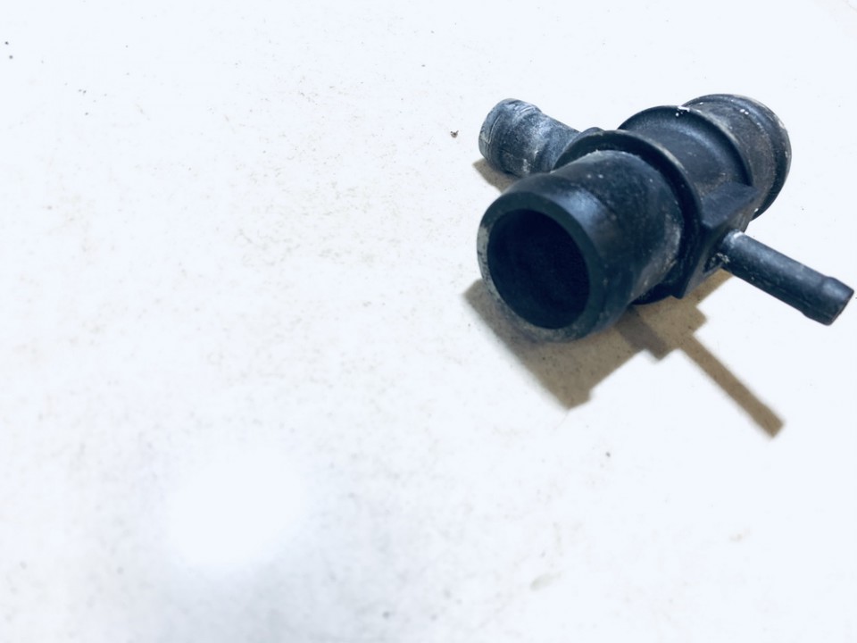 1K0121087E Volkswagen Golf 2004 Coolant Flange (Engine Coolant Thermostat Housing Cover) - Thumbnail 2