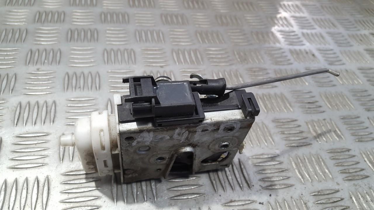 8D1837016E Audi A4 1996 Door Lock Mechanism - FRONT RIGHT