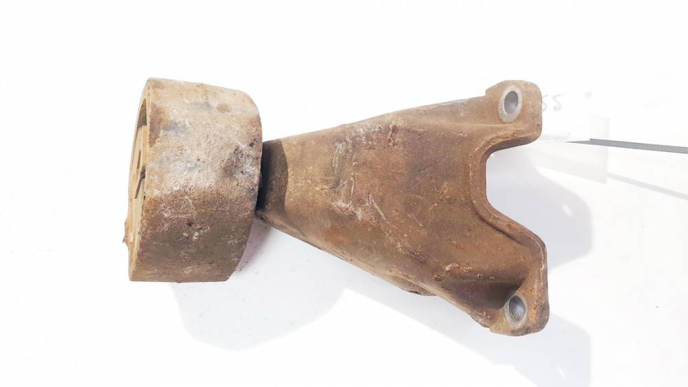 8D0399113AB Audi A4 2000 Engine Mount Bracket and Gearbox Mount Bracket