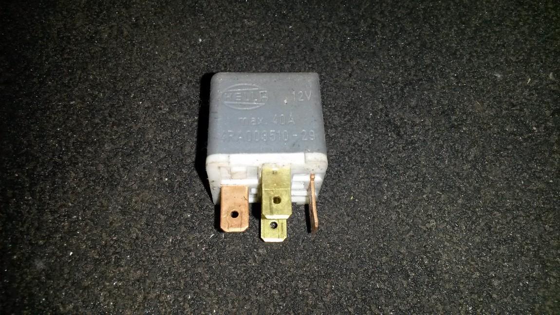 141951253B Volkswagen Golf 1999 RELÉ PARA AUTOMÓVIL