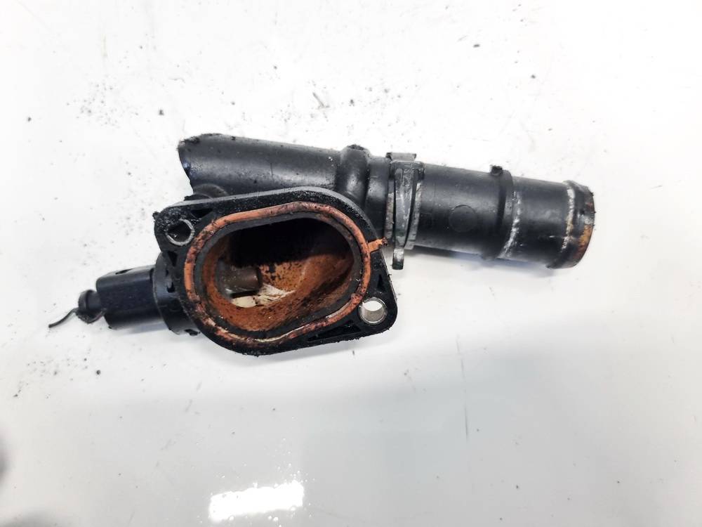 03L121132 Audi A4 2010 Thermostat Housing (Flange) - Thumbnail 3