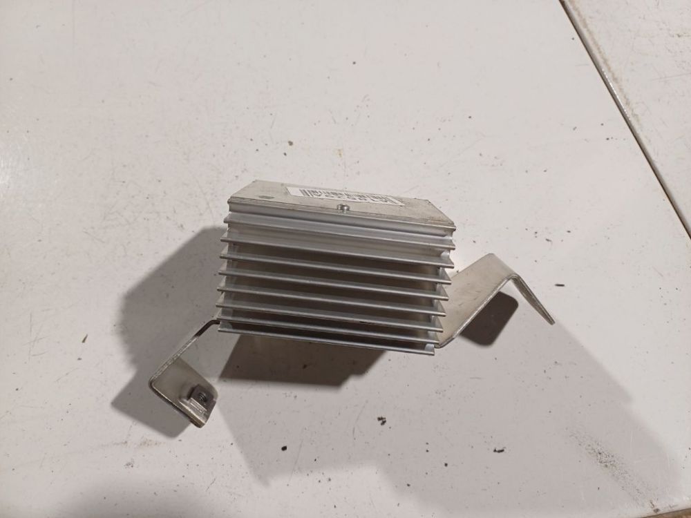 8Z0035223 Audi A2 2000 Audio amplifier (Radio Stereo Amplifier) - Thumbnail 2