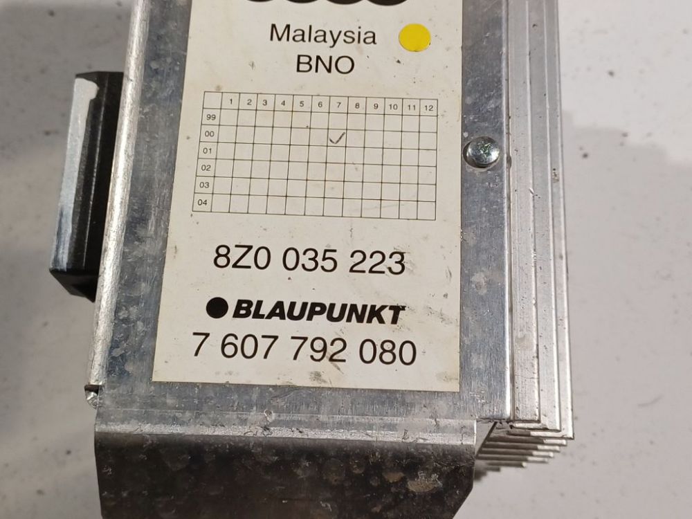 8Z0035223 Audi A2 2000 Audio amplifier (Radio Stereo Amplifier) - Thumbnail 3