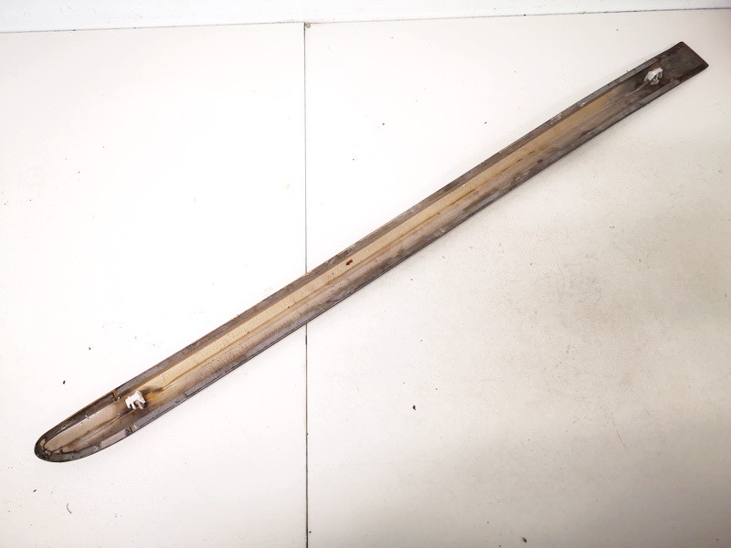 90586909 Opel Vectra 1999 Durvju ārējais molding - AIZMUGURE PA KREISI - Thumbnail 2