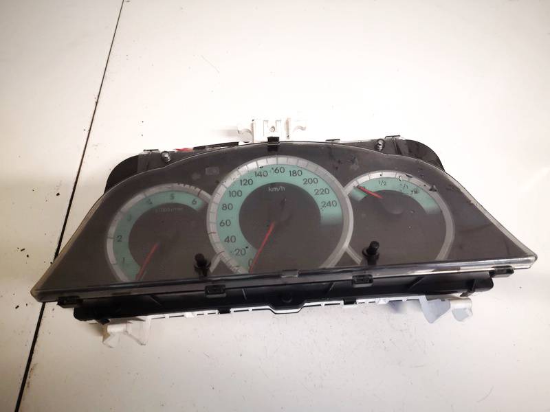 838000F090 Toyota Corolla Verso 2006 Spidometras - prietaisu skydelis