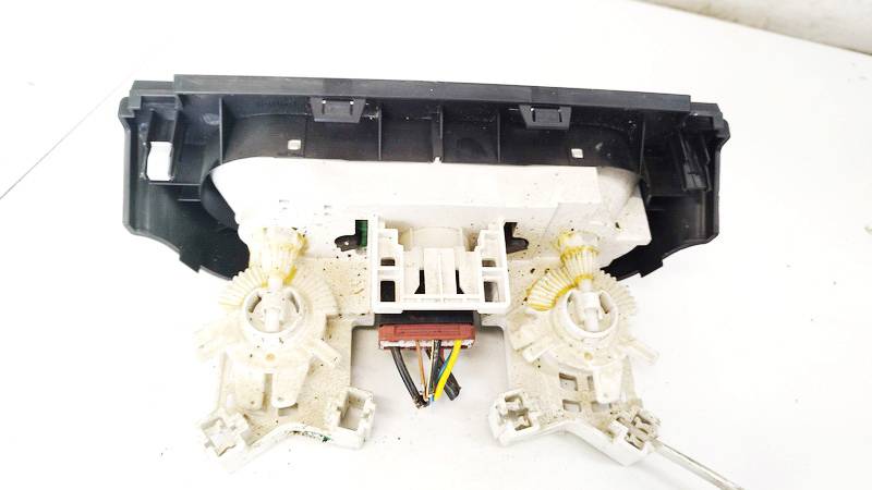 Suzuki Swift 2007 Climate Control Panel (heater control switches) - Thumbnail 2