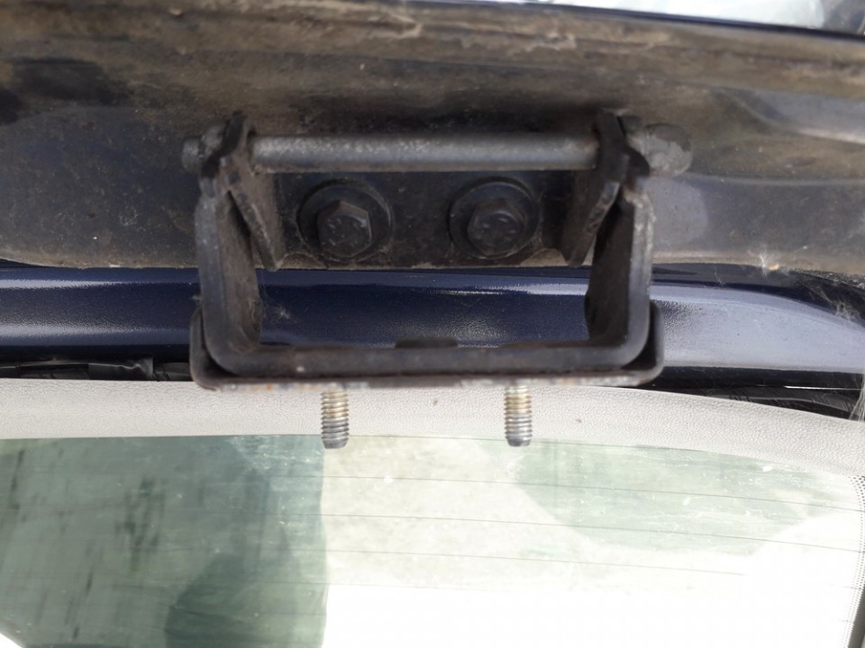 Ford Focus 2002 Hood Hinges - REAR LEFT