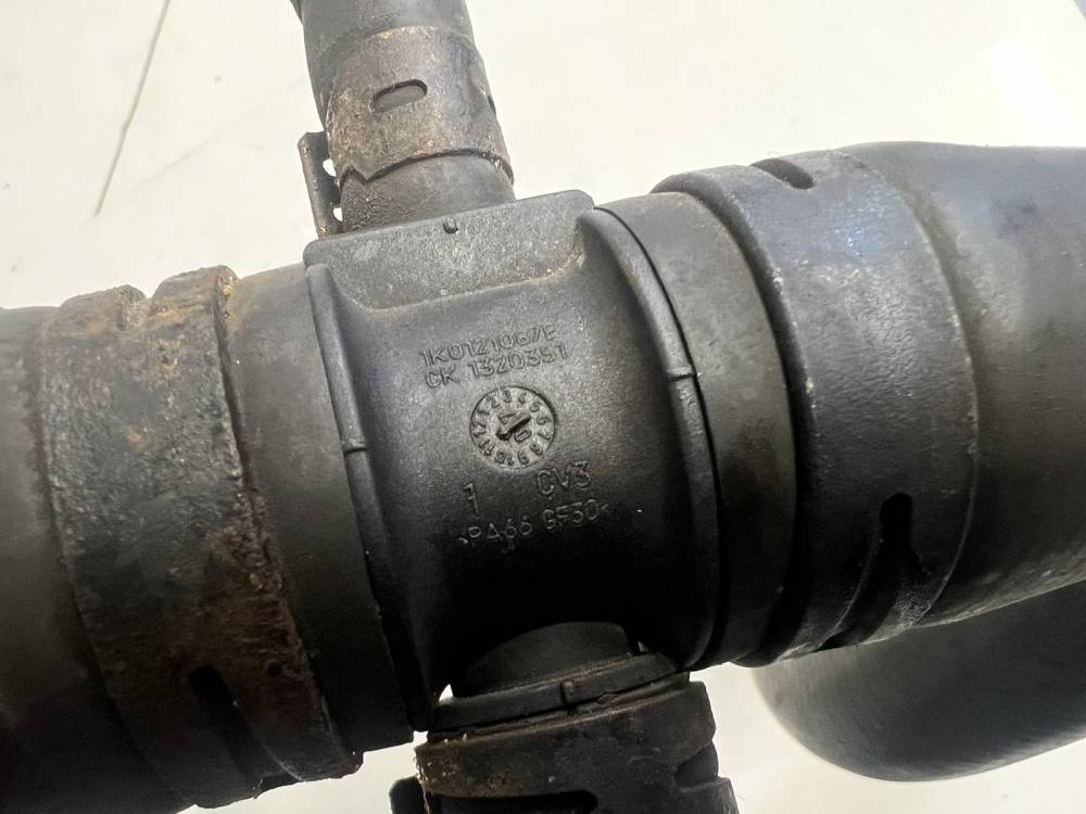 1K0121087E Seat Leon 2008 Jäähdytysnesteen laippa - Thumbnail 2