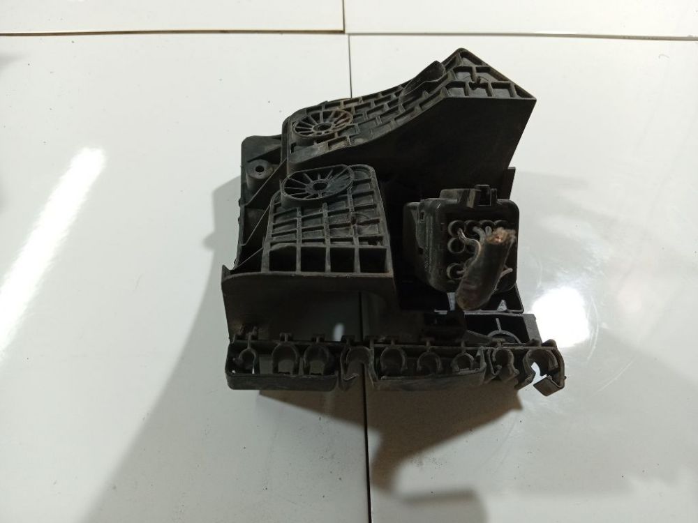 1K0907361C Skoda Superb 2009 Other holders - Thumbnail 2