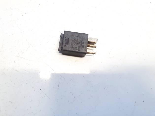 8Z0951253 Audi A3 2005 Relay module