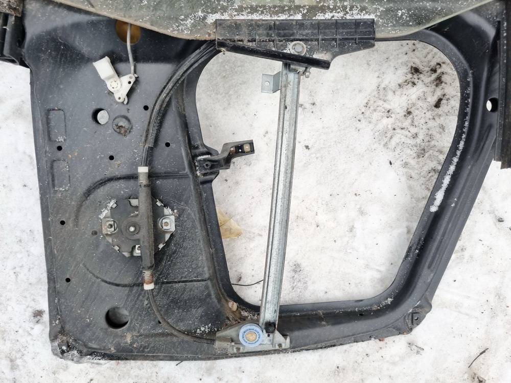 Audi 100 1987 Duru lango pakelejas G.K.