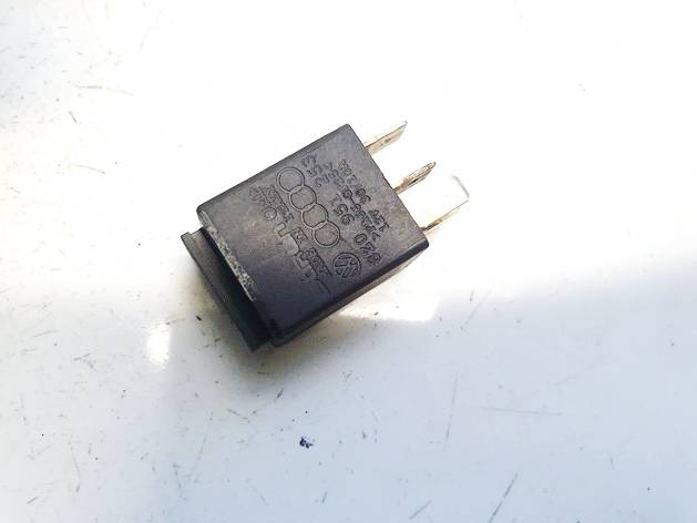 8Z0951253 Audi A3 2005 Relay module