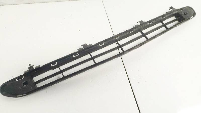 9686571377 Peugeot 508 2011 Bumper Grille - FRONT CENTER
