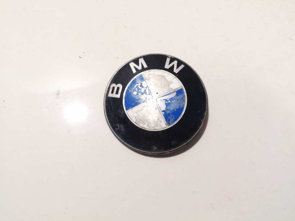 8132375 BMW 3-Series 2007 Emblem - FRONT