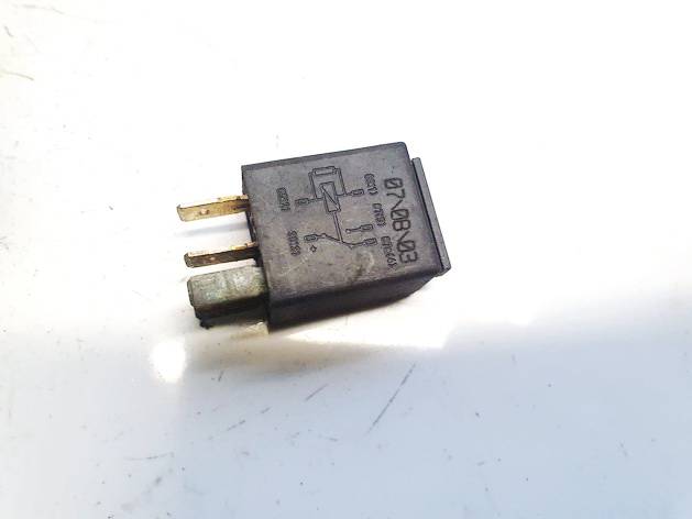 8Z0951253 Audi A3 2005 Relay module