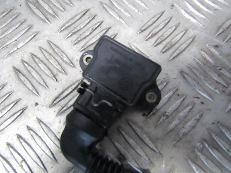 1436000 used Throttle Position Sensor (Fuel Injection Throttle Switch