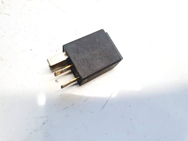 8Z0951253 Audi A3 2005 Relay module