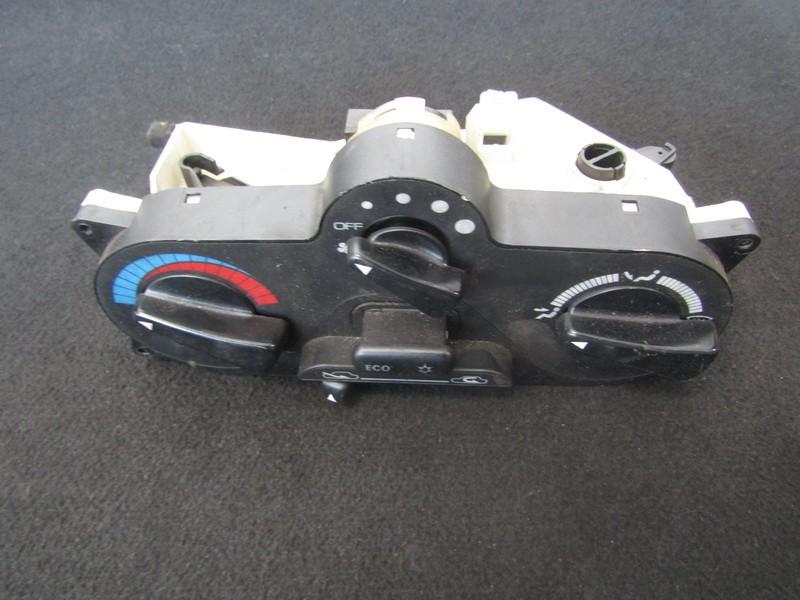 9041704687 Mitsubishi Carisma 1998 Ilmastoinnin ohjaus