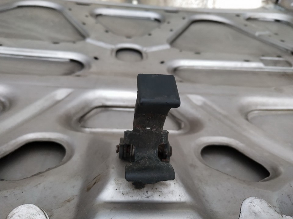 Renault Laguna 1994 Hood Release Handle