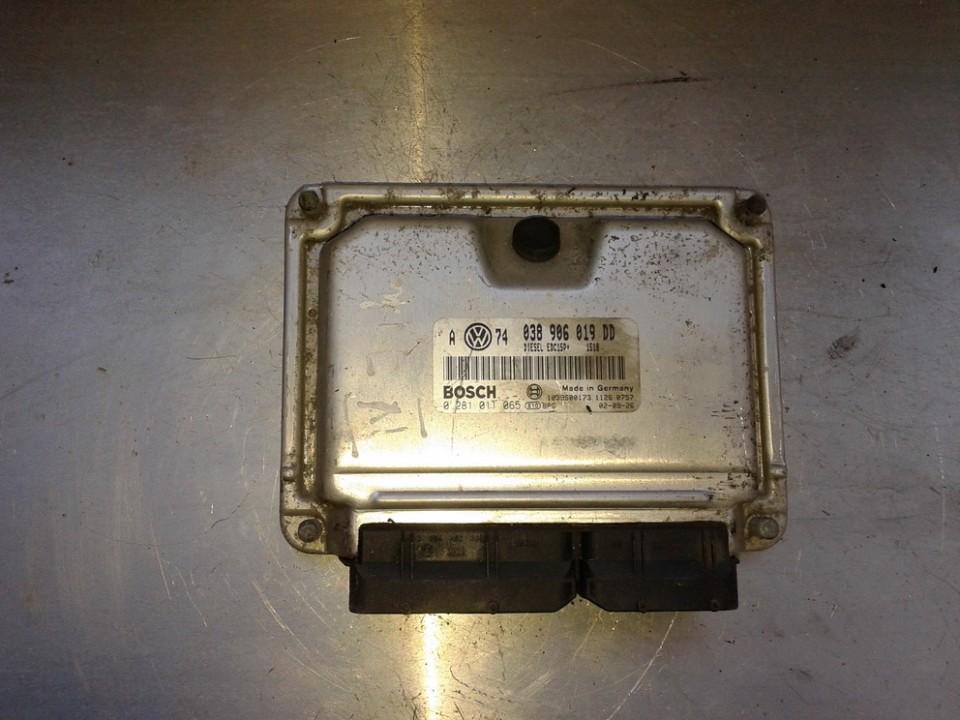 038906019DD Volkswagen Golf 2002 ECU Engine Computer (Engine Control Unit)