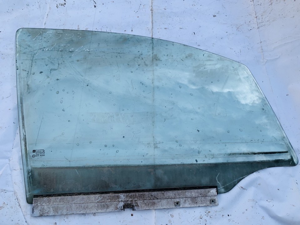 Opel Zafira 2000 Duru stiklas P.D.