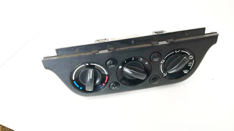 Suzuki Swift 2006 Peciuko valdymas