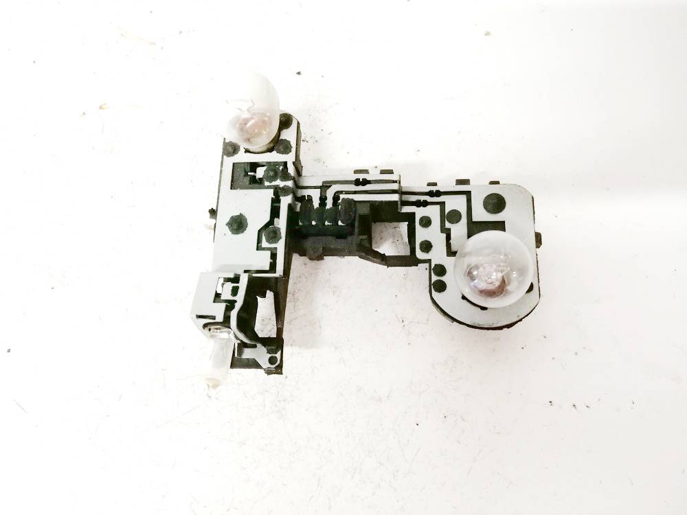 7L8945260A Volkswagen Touareg 2003 Galiniu zibintu plata