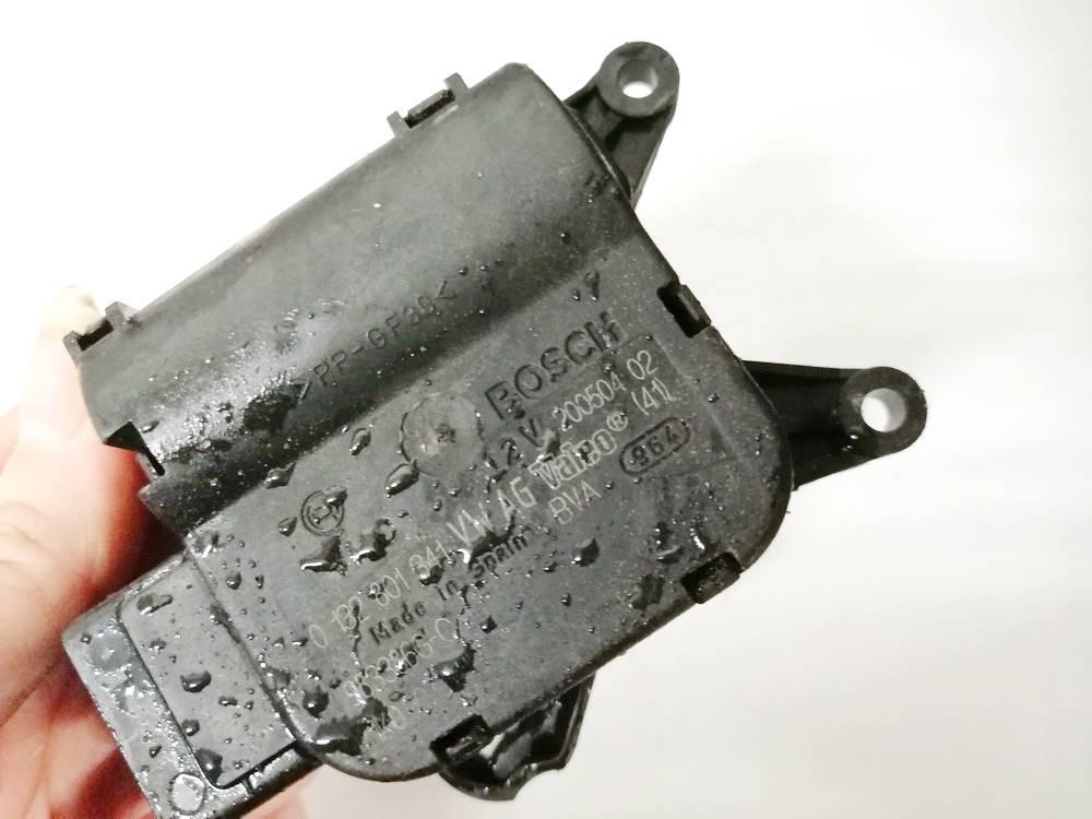 0132801341 Volkswagen Touran 2004 Servomotor-MOTOR APERTURA TRAMPILLAS CLIMATIZADOR - Thumbnail 3